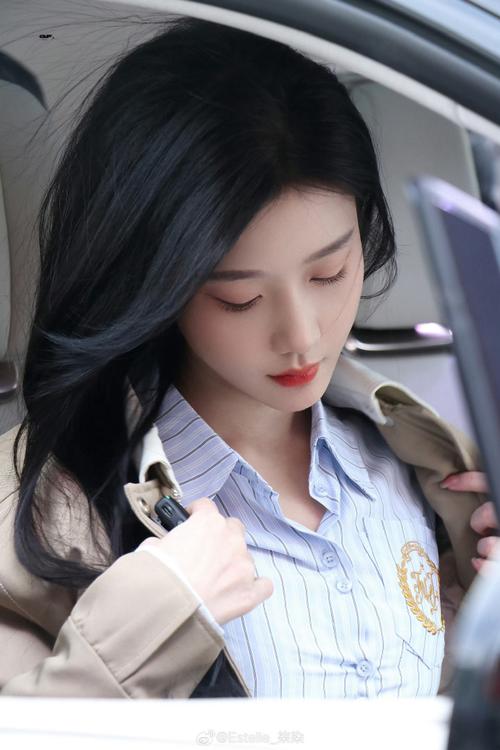 新澳2025正版免費資料和陈意涵医美后脸歪了与陈意涵医美后脸歪了是真的吗